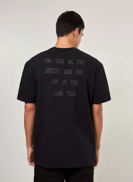 camiseta box com escrito na frente e nas costas - youcom: vem cá conferir suas peças favoritas
