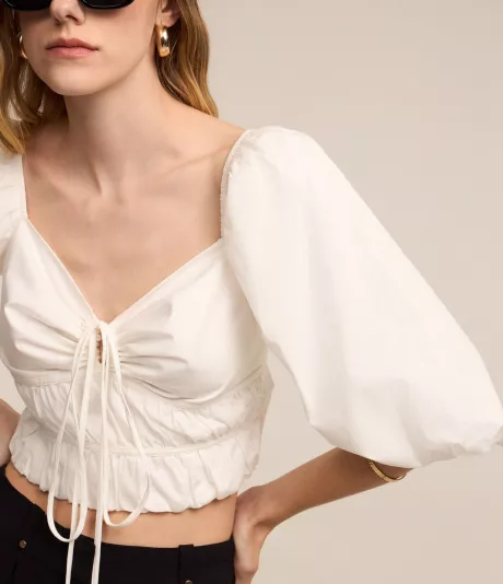 cropped em tricoline com manga balonê