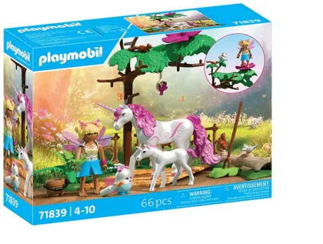 PLAYMOBIL 71839 - Magic Unicorns - Zauberhafter Einhorn-Stall für Mama und Fohlen