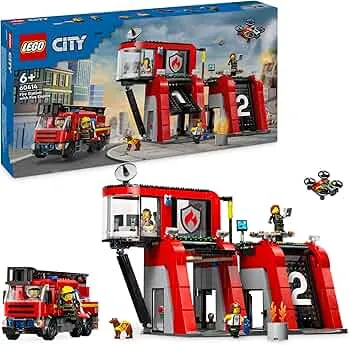 LEGO City Feuerwehrstation mit Drehleiterfahrzeug, Feuerwehr-Spielzeug mit Feuerwache und Feuerwehrauto, Geburtstagsgeschenk für Kinder ab 6 Jahren, Set mit Hund und 5 Minifiguren 60414: Amazon.de: Spielzeug