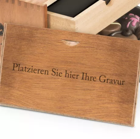 Pralinen in Holzkästchen mit Schublade von CHOCOLISSIMO